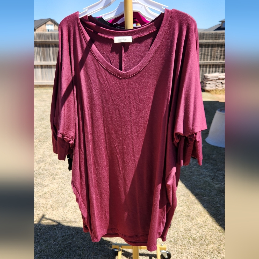 Heimious Scoop Neck Bat-Wing Rouched Bottom Shirt 3/4 Sleeve